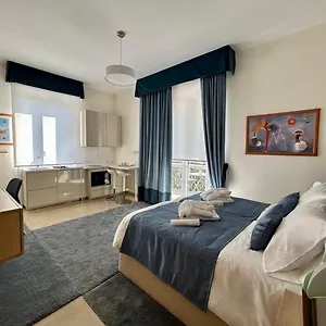 King's - Quiet And Refined In The Heart Of Apartment
